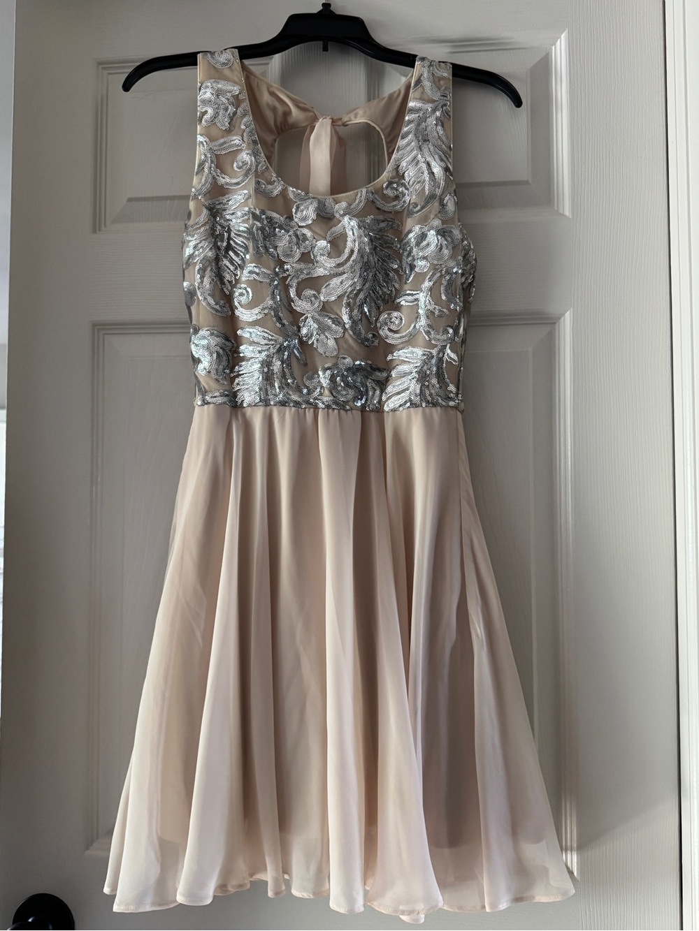 As U Wish Beige and Silver Sleeveless Embellished Chiffon Mini Dress, 7, EUC